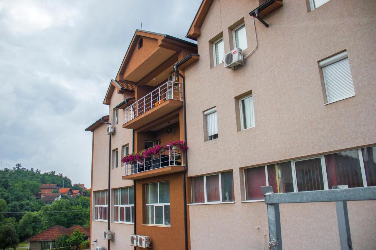 Apartmani Vrla Vladičin Han Buitenkant foto